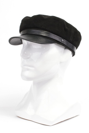 Кепка из замши 65111