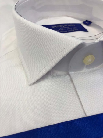 Erkeklerin gömlekleri