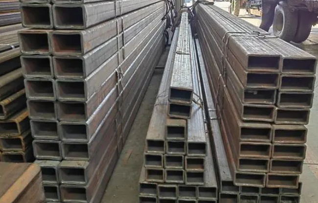 Kaynaklı Çelik Boru, Dikişsiz Çelik Boru, İçi Boş Bölüm