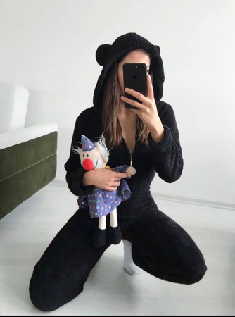 Комбинезон Welsoft на замке с капюшоном.