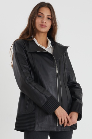Leather jacket for women - Relaxed Fit