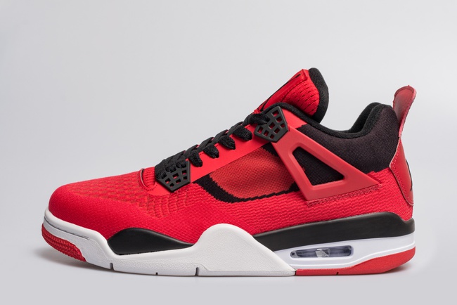 Кроссовки по оптовой цене.