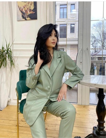 Женский костюм-двойка