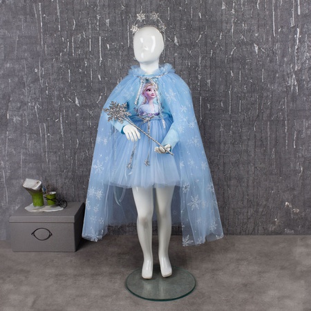 Плащ, Корона и Скипетр