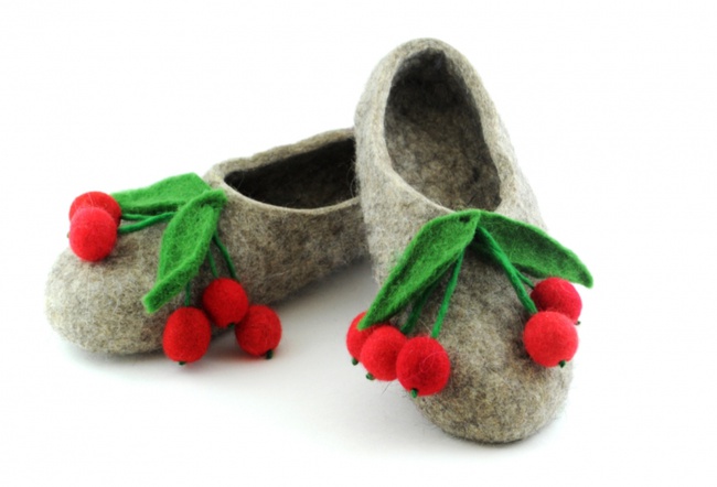 Keçe terlik &quot;Kiraz&quot; (klasik)