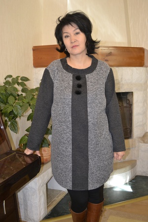 Üreticiden triko tunikler ve elbiseler (tümü stokta)