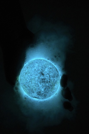 Бомбочки  для ванной. Завораживающее сияние [светится в темноте]