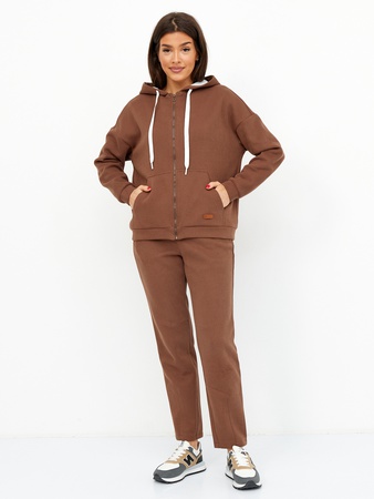 Женский спортивный костюм