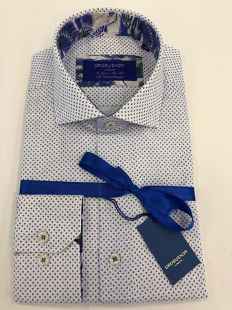 Erkeklerin gömlekleri