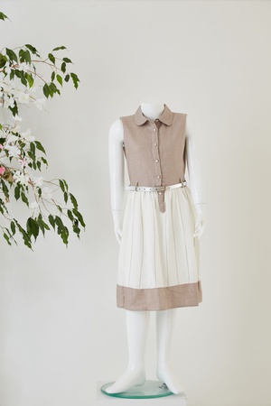 Платье без рукавов