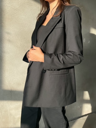 Model No. 06. OVERSIZE double-breasted blazer.