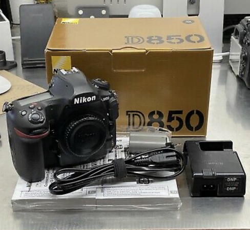 Nikon D850 FX-format 45.7MP Tam Kare Dijital SLR Fotoğraf Makinesi Gövdesi