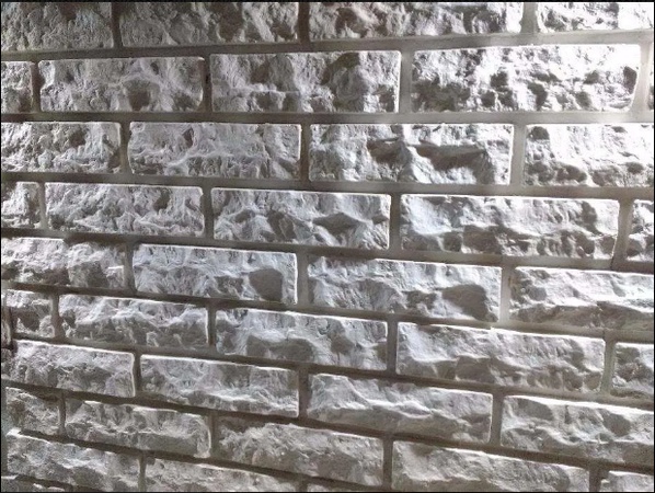 Гипсовый декоративный кирпич “Мрамор (Колотый)”.