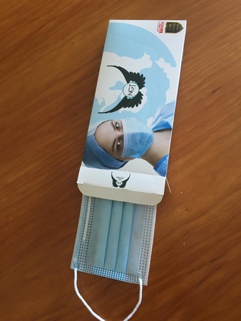 3 katlı cerrahi toz maskesi