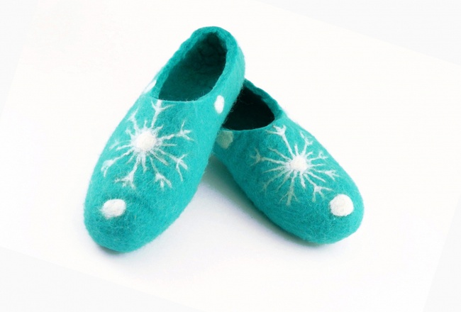 Keçe terlikler &quot;Kar taneleri&quot;