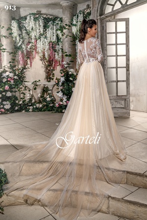 Wedding dress 913