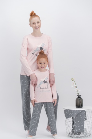 Домашняя одежда (пижамы) для мужчин, женщин и детей