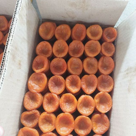 Сухофрукты и орехи