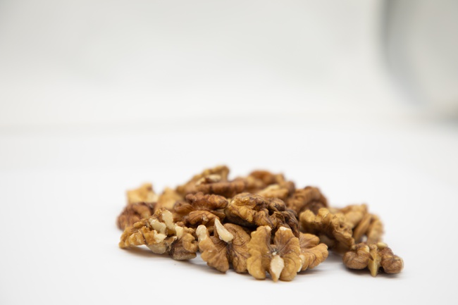 Lieferung von usbekischen Nüssen (Walnüssen)