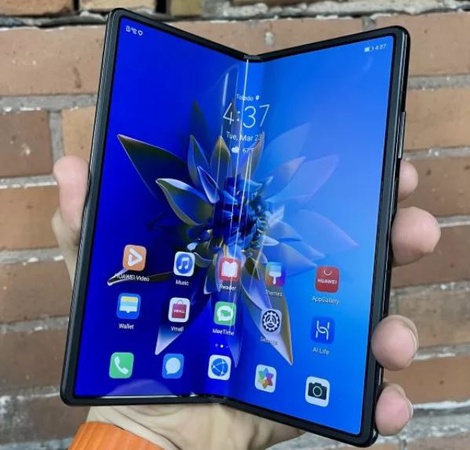 Huawei Mate X2