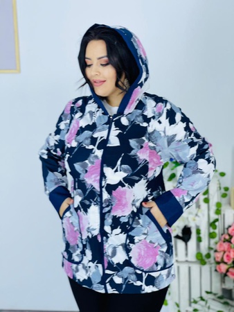 Лёгкие женские ветровки