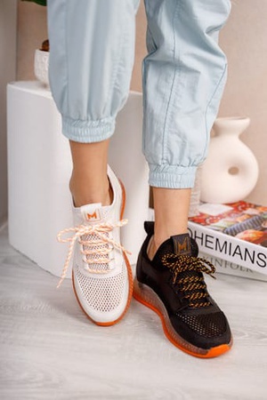 Кроссовки и кеды