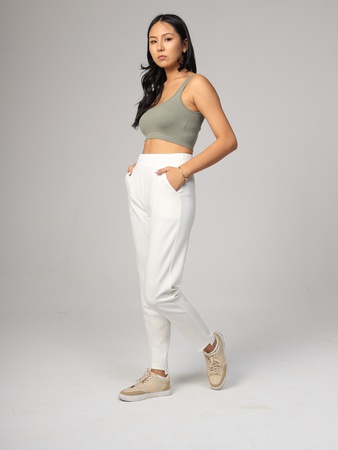 Рубашка в клетку (вискоза) и стильные брюки (двунитка).