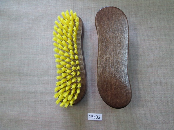 Щетки одежные