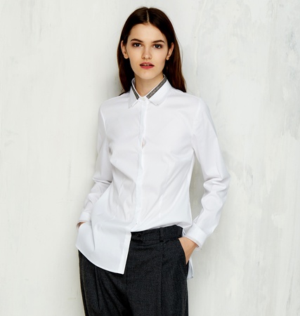 женские рубашки,блузки,трикотаж, брюки,юбки, платья, аксессуары