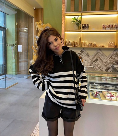 بلوزات دافئة بسحاب مخطط