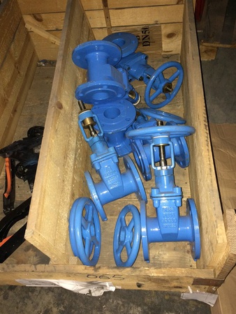 Kapatma ve kontrol vanaları.