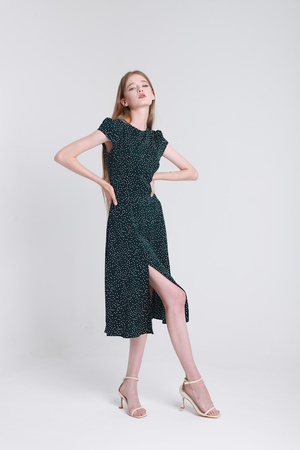 Платье миди с закрытой спиной