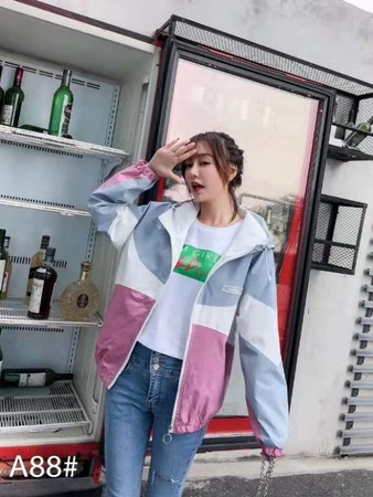 женская ветровка