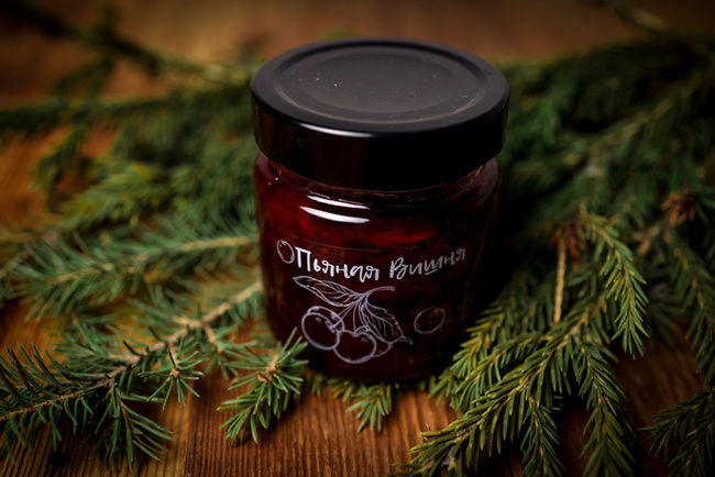 Рябина красная в сосновом меду 1 кг