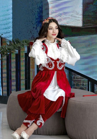 Бархатная Тройка