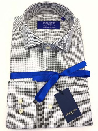 Erkeklerin gömlekleri