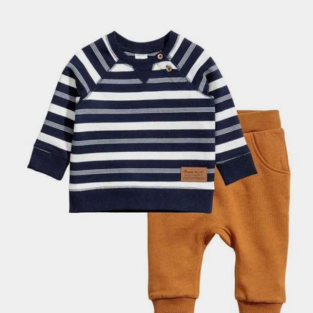 Детские трикотажные изделия в большом ассортименте.