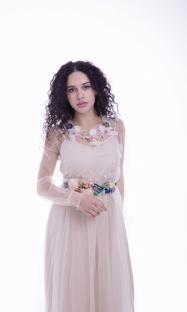 Вечернее платье с ручным декором из цветов