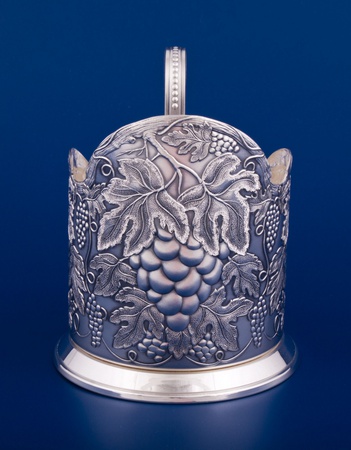 Серебряный подстаканник "Виноградная лоза"