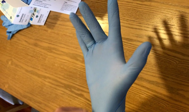 Нитриловые перчатки