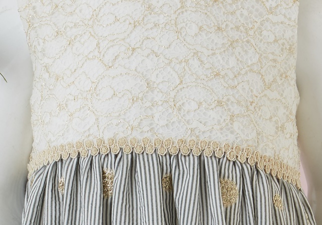 платье без рукавов