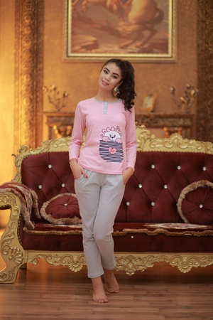 Пижамы и ночные сорочки