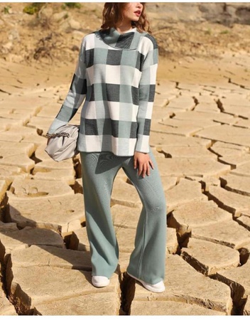 Трикотажные костюмы высокого качества,водолазки,свитера,вязанные,трикотажные платья,туники,худи,спорт,костюмы.