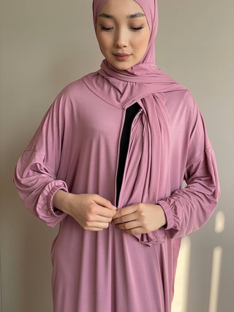 Платье с пришитым шарфом