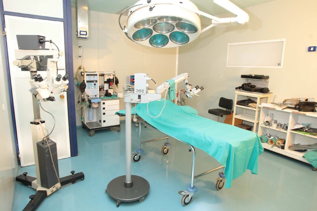 Tıbbi bir klinik için ekipman.