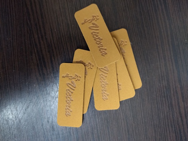 label одежда, заказать этикетки на одежду, типография,  ЭТИКЕТКИ ДЛЯ ОДЕЖДЫ, ЯРЛЫЧОК НА ОДЕЖДУ, БИРКА