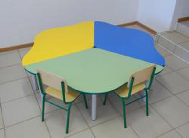 Комплект столов "Ромашка"