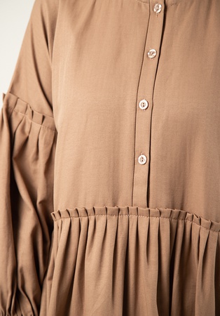 Balon kollu ve pilili elbise (10)