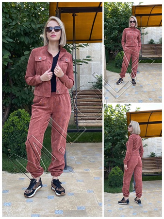 платья костюмы