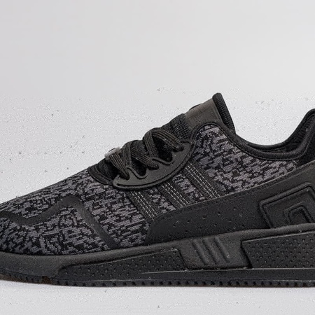 Кроссовки по оптовой цене.